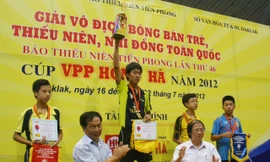 CLB Bóng bàn T&T thắng lớn