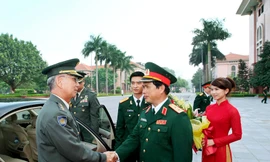 Đại tướng Nhật Bản thăm đặc công Việt Nam