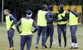 Cầu thủ Man City lại choảng nhau