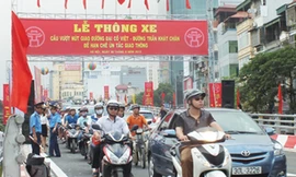 Thông xe cầu vượt Đại Cồ Việt - Trần Khát Chân