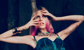 'Cơn gió lạ' mang phong cách bí ẩn