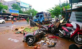 Hiện trường vụ tai nạn thảm khốc