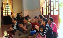 Dân làng chia sẻ cảm xúc khi H’Hen Niê lọt Top 5 Hoa hậu Hoàn vũ