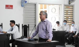 Cựu Giám đốc Sở Y tế tỉnh Long An Lê Thanh Liêm tại phiên xử sơ thẩm. Ảnh: Tân Châu