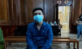 Bị cáo Nguyễn Trần Hoàng Phong tại phiên tòa sáng nay.