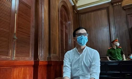 Nam tiếp viên Hàng không - bị cáo Dương Tấn Hậu vừa bị tuyên phạt 2 năm tù, cho hưởng án treo.