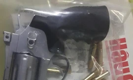 Bắt giữ hai đối tượng trộm cắp đường sông có vũ khí