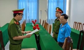 Khởi tố cựu chủ tịch Liên đoàn Lao động huyện ở Trà Vinh