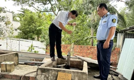 Phát hiện doanh nghiệp bán hàng nghìn lít xăng giả