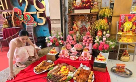 Vía thần Tài, người miền Tây mua gì?