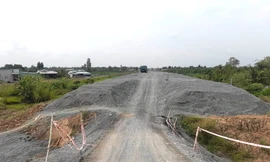 Bất cập cán bộ công chức không được nhận hỗ trợ khi thu hồi đất