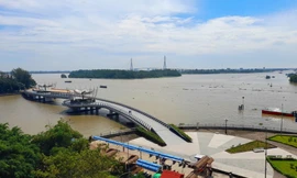 Cầu đi bộ Cần Thơ. Ảnh: Cảnh Kỳ