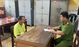 Người đàn ông đánh vợ dã man trong clip lan truyền trên mạng bị tạm giam 