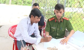 Lừa vợ bị cướp để mang vàng đi bán lấy tiền tiêu xài