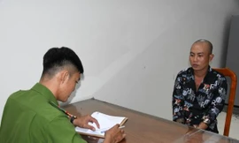 Giết người yêu rồi tự tử bất thành, quay ra cướp tài sản bỏ trốn