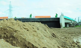 Hai dự án cao tốc qua Hậu Giang 'tắc' vật liệu