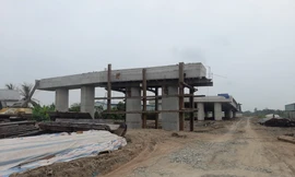 Mở rộng thí điểm dùng cát biển làm cao tốc Bắc - Nam