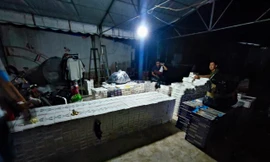 Tạm giữ hơn 18.000 bao thuốc lá lậu vận chuyển từ Long An về Vĩnh Long