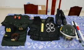 Hai thanh niên giả làm công an để ‘thỏa đam mê’