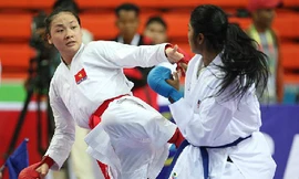 Lăng Thị Hoa vô địch nội dung Kumite 68kg nữ