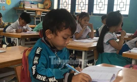 Tiếp tục hoàn thiện chính sách giáo dục ở vùng đồng bào dân tộc thiểu số