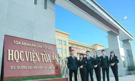 Học viện Tòa án không tuyển thí sinh nói ngọng, nói lắp