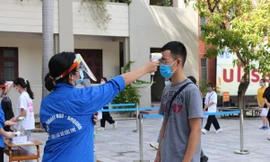 Thực hư đề Toán của trường THPT chuyên Ngoại ngữ bị in thiếu?