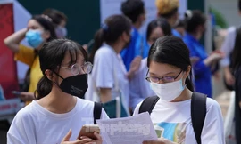 Trường ứng tiền cho thí sinh điều chỉnh tăng nguyện vọng