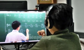 Bộ GD&ĐT thừa nhận có tình trạng tăng học phí, nhiều khoản thu ngoài quy định