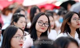 Sinh viên trường ĐH Sư phạm Hà Nội (ảnh chụp trước ngày 27/4). Ảnh: Như Ý