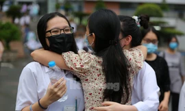 Kết quả thi tốt nghiệp THPT đợt 2: Ngữ Văn 'trắng' điểm 10 