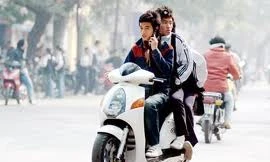 Teen 'bong tróc' với niềm kiêu hãnh ảo