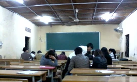 Cảnh lớp học liên kết đào tạo kế toán của trường Cao đẳng nghề luyện kim. Ảnh: Trường Phong