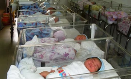 Tổng cục Dân số ‘khuyên’ phụ nữ sinh thêm con