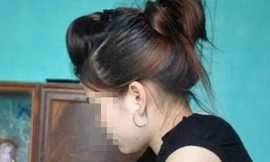 Cha giả khách làng chơi giải cứu con gái khỏi 'động quỷ'