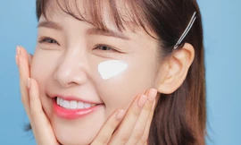 Muốn da không bị khô hay bết dính khi thoa kem chống nắng? Học ngay những bí kíp này!