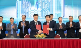 Đẩy mạnh hệ sinh thái doanh nghiệp với các trường đại học để thu hút và đào tạo sinh viên tài năng