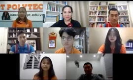 Các khách mời tại Hội thảo "Phổ thông Cao đẳng - Lựa chọn của tương lai".