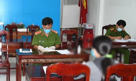 Các hụi viên phản ánh vụ việc cho cơ quan công an.