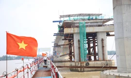 Hợp long cây cầu của dự án 8.000 tỷ, nối hai tỉnh của ĐBSCL