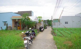 Cơ quan công an khám nghiệm hiện trường vụ việc.