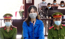  Bé trai một tuổi bị người trông trẻ đánh tử vong vì ngậm cơm