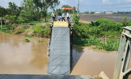 Vụ xe tải chở 30 tấn gạch làm sập cầu ở An Giang: Củng cố hồ sơ để khởi tố tài xế 