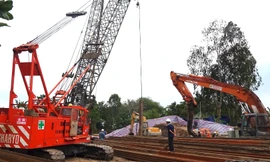 Diễn biến mới nhất vụ bé trai 10 tuổi rơi xuống trụ bê tông ở Đồng Tháp