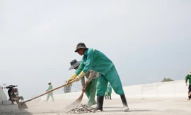 Công trường cao tốc Cần Thơ - Cà Mau những ngày giáp Tết