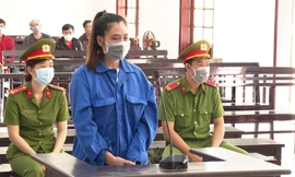 Tưới xăng thiêu sống chồng ‘hờ’, người phụ nữ lĩnh 9 năm tù