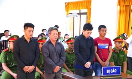 Bốn ngư dân lĩnh 23 năm tù vì vượt biên, đánh bắt cá ở vùng biển nước ngoài