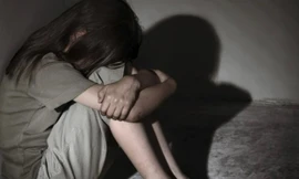 Khai trừ đảng thầy giáo bị tố làm nữ sinh có thai ở Kiên Giang