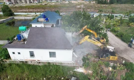 Phú Quốc tạm dừng cho lãnh đạo đi nước ngoài để giải quyết việc quản lý đất, xây dựng