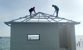 Cận cảnh tháo dỡ 8 bungalow xây dựng trái phép ở Phú Quốc